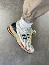 New Balance 1906R Sea Salt Eclipse True Red