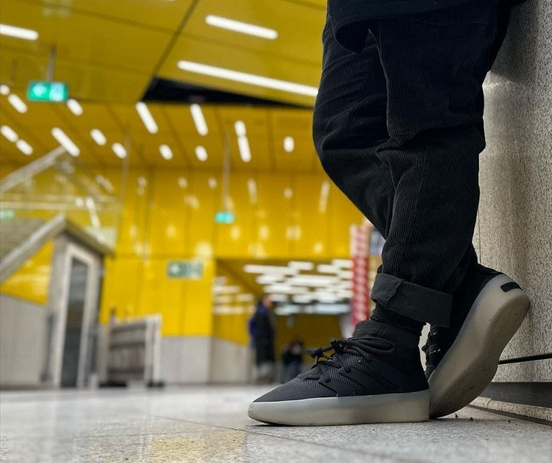 *Adidas Original Fear Of God Athletics x Basketball Fog Snks Fix*