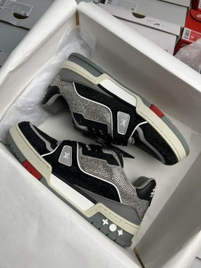 Louis Vuitto n Trainer Crystal Black Red Sale