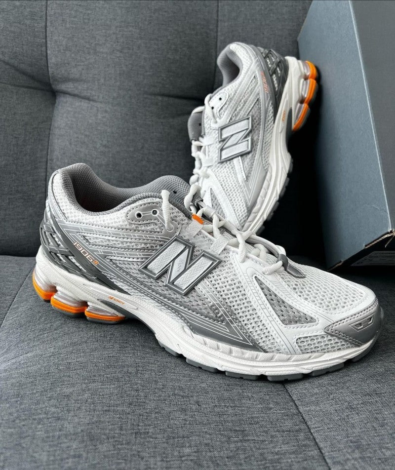 New balance 1906R Silver Orange