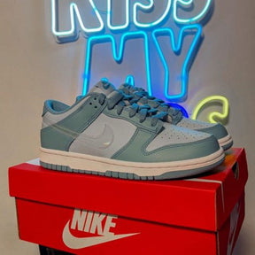 Nike dunk low retro gs blue clear aura