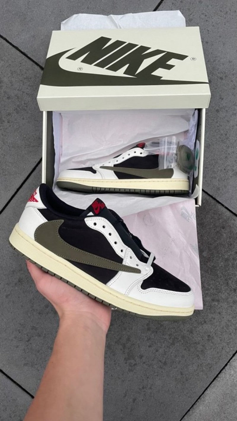 Nikee Travis Scott x Air Jordan 1 Low OG Olive green semi UA