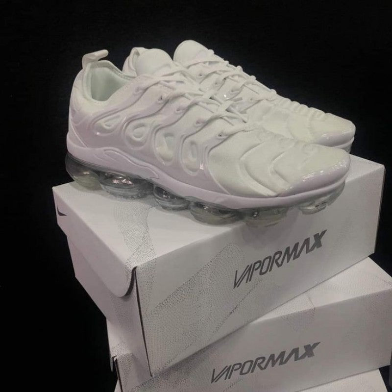 Nik ee Vapormax Plus White 238