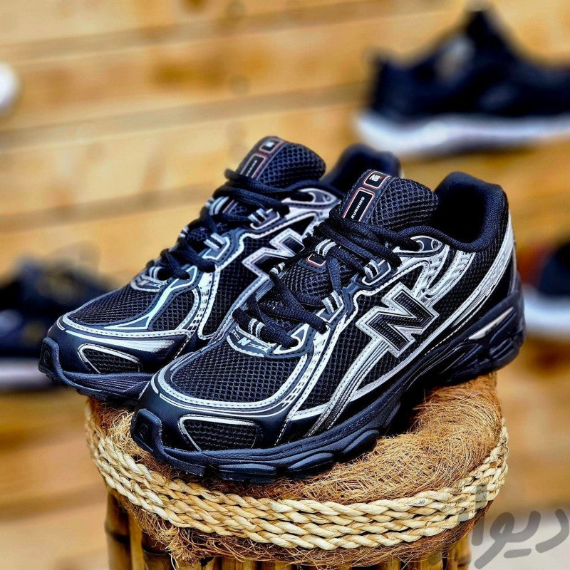New Balance 740 Black Silver Running Shoes 143