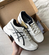Asicss gel contend 4 cream black Fix