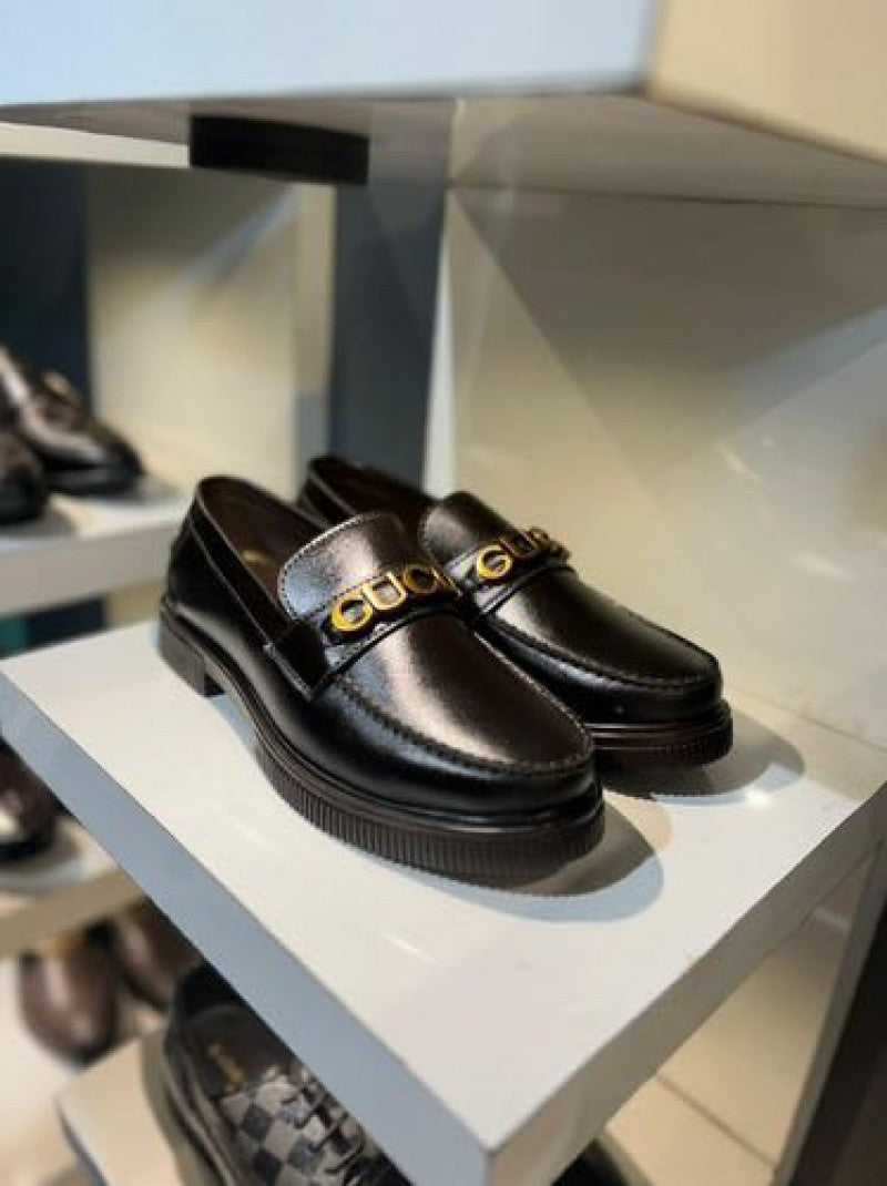 Gucci Loafers logo