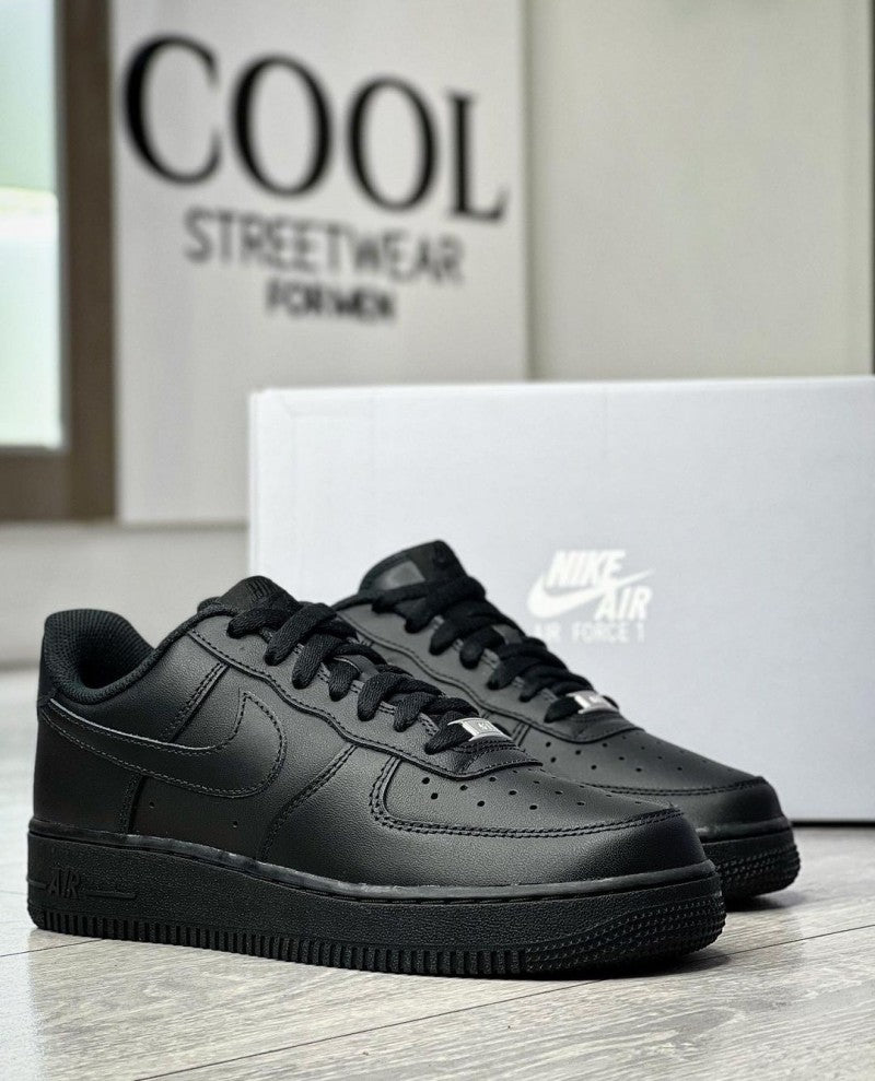 Nik ee Airforce 1 Black SEMI UA with DUST BAG