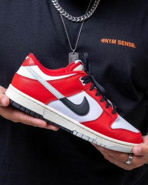 NIKE SB DUNK LOW CHICAGO SPLIT RED