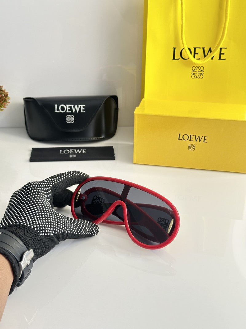 Loewe 23014 Red Black
