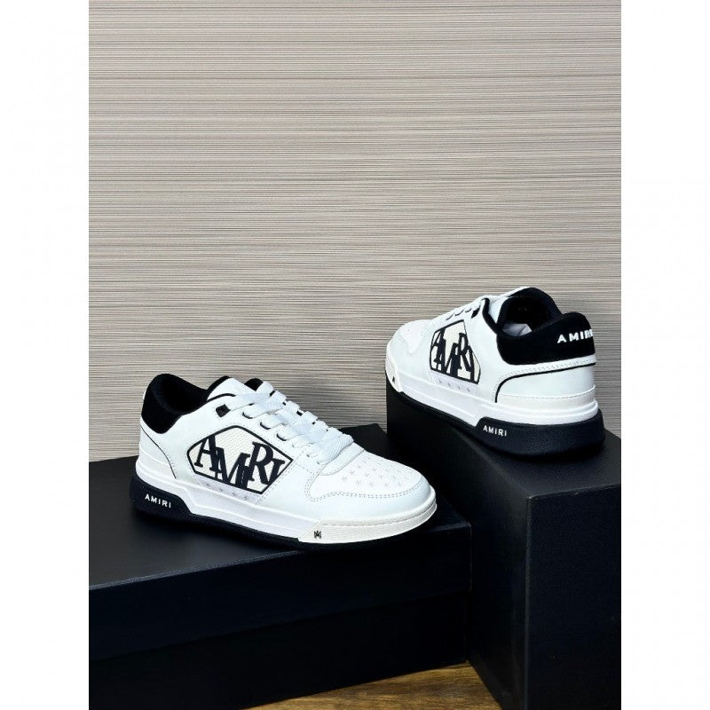 I classic low top sneakers white black