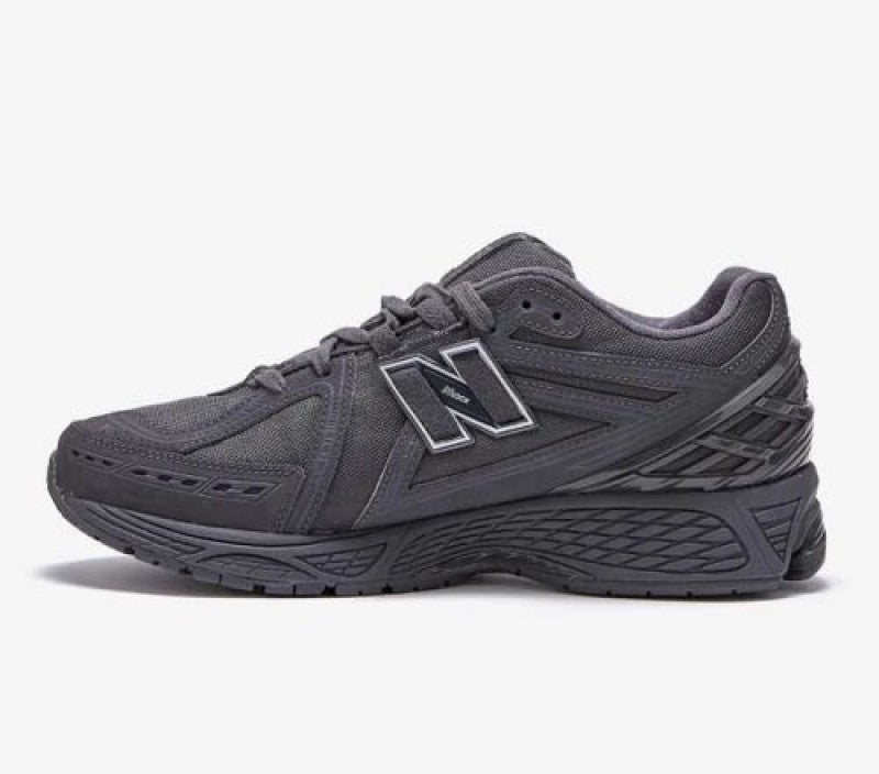 New balance 1906r cordura charcoal grey