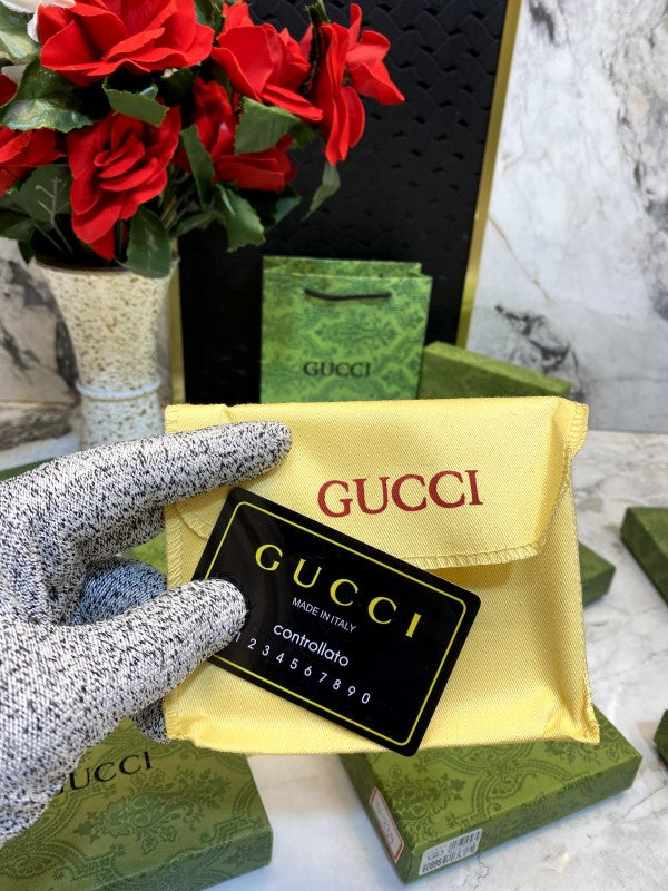 GUCCI WALLET V509