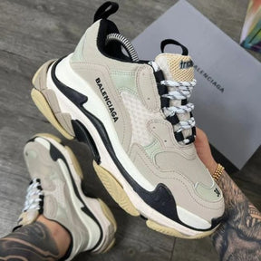 Balenciaga Triple s brige black