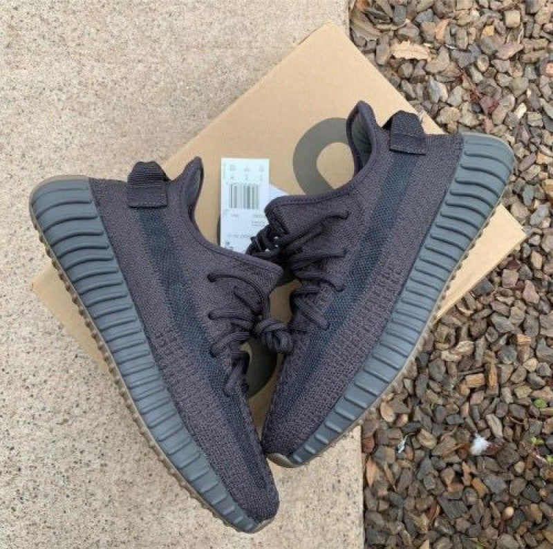 Adida s yeezy V2 Cinder UA with bill bag og kit SOCKS
