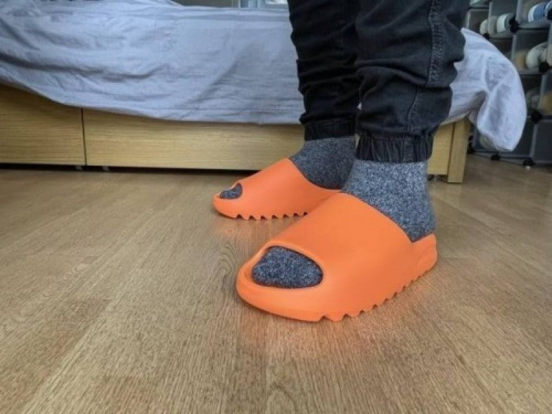 Adidass Yeezy Slide Enflame Orange with adidass blue box