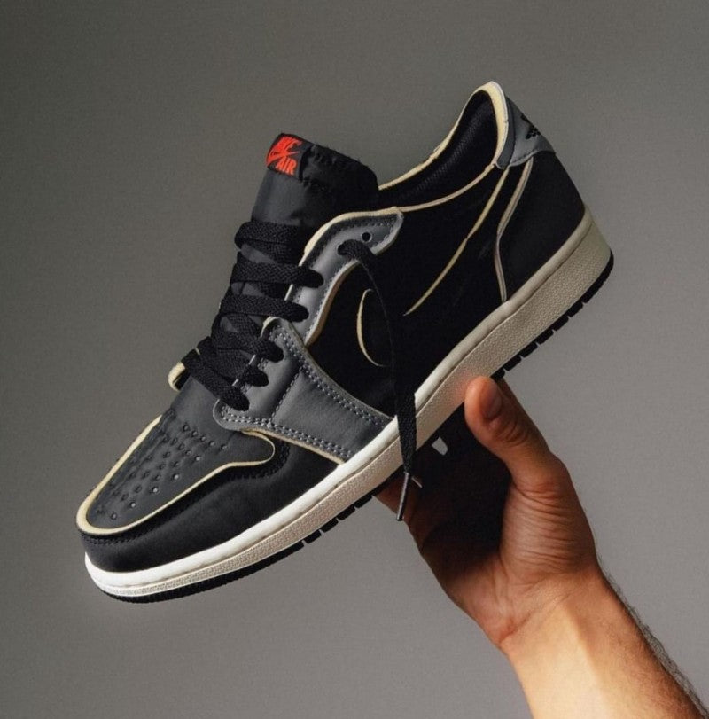 Nikee Air Jordan 1 low dark smoke