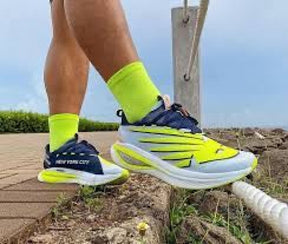 NEW BALANCE FUEL CELL ELITE V3 Sale