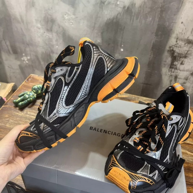 Balenciaga 3XL Men s Black and Orange Trainers