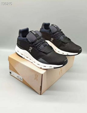 On Cloud Nova Black White