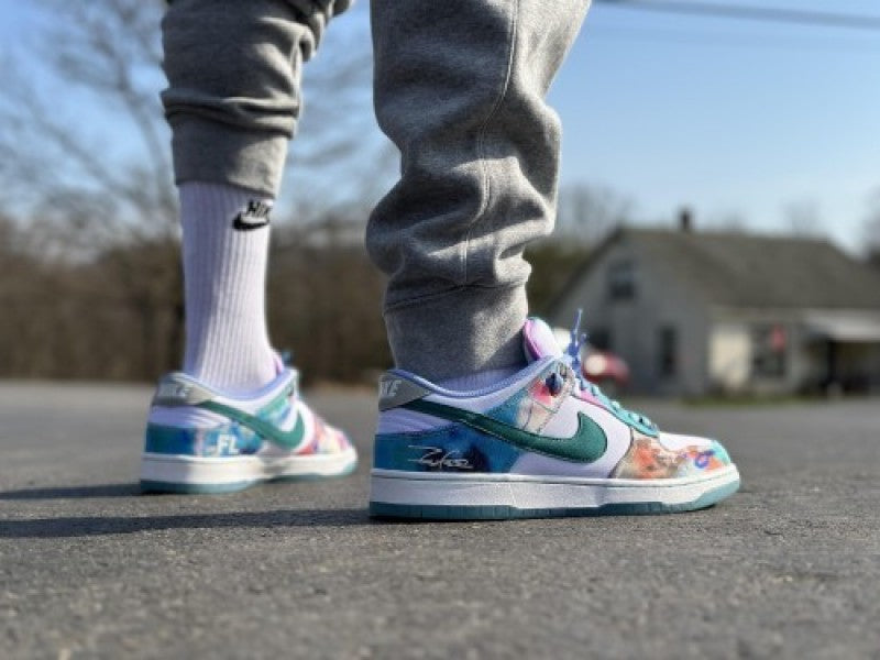 dunk low pack futura laboratories semi ua with extra lace As2