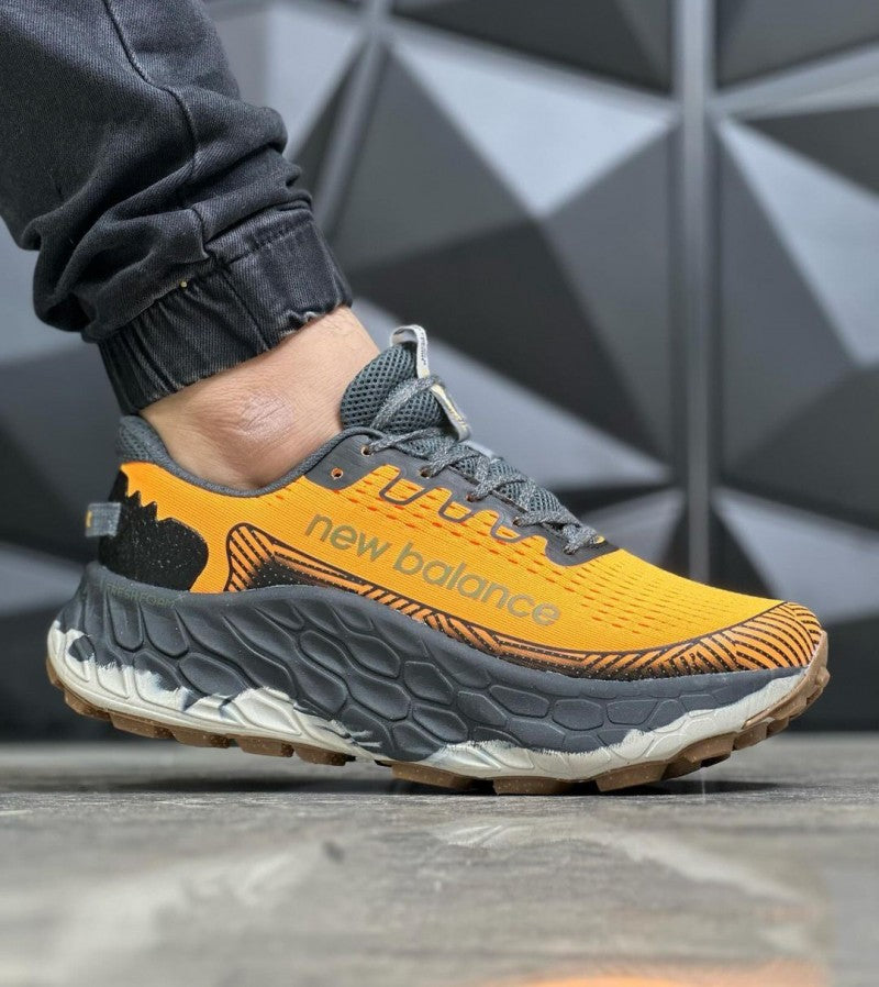 New Balanc e Fresh Foam X More V3