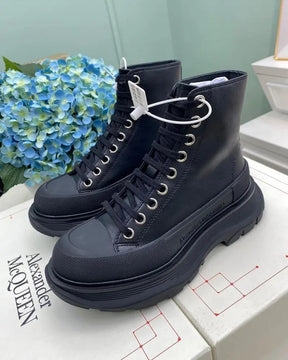 Alexander McQueen Wmns Tread Slick High Black