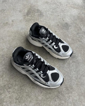 Adidass Ozmillen Silver Black