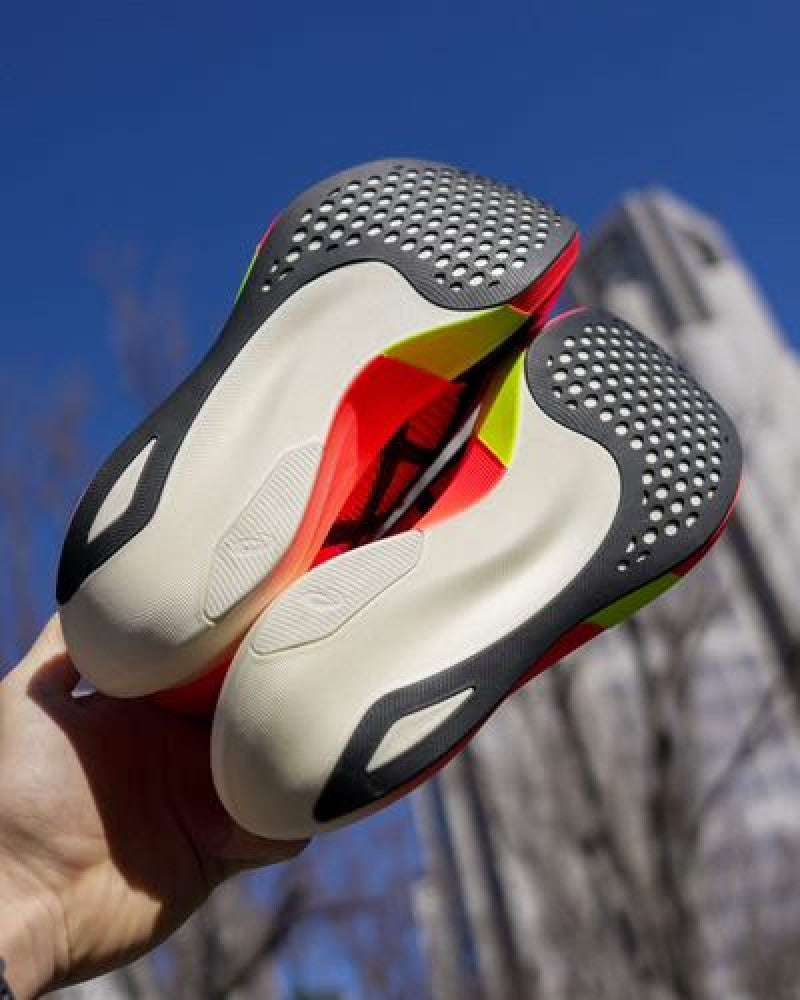 Asic.s Metaspeed sky paris running