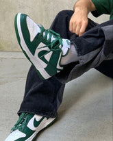 dunk low varsity green semi ua with extra laces fix