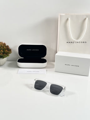 Marc Jacobs 1002 Ice Black