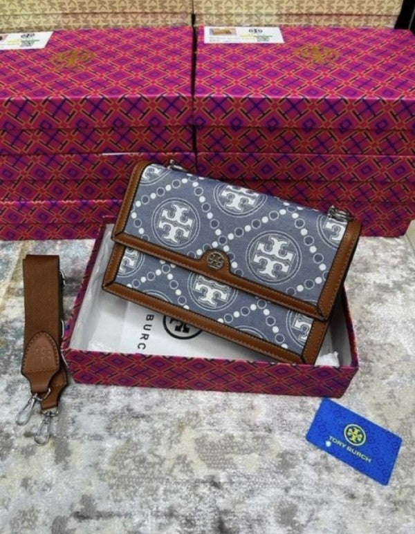 TOR Y BURCH WITH BOX AND BILLS