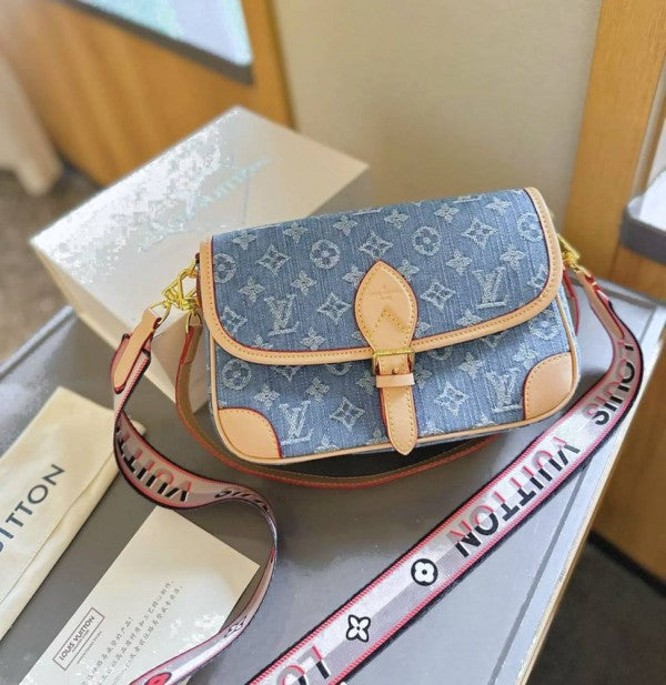 louis vuitton ldiane monogram mirror bag with box 26