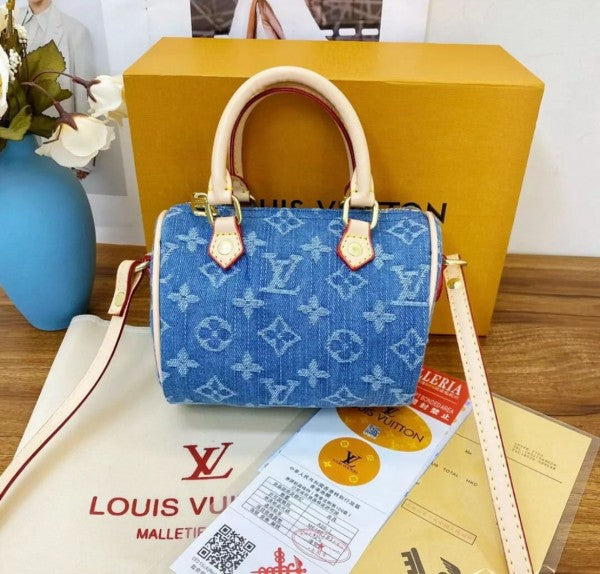 louis vuitton multi small pochette with magnetic box 44