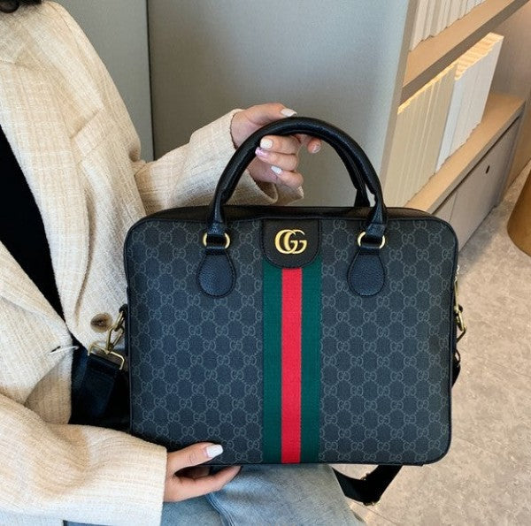 GUCC  I laptop bag  hand bag with belt 124