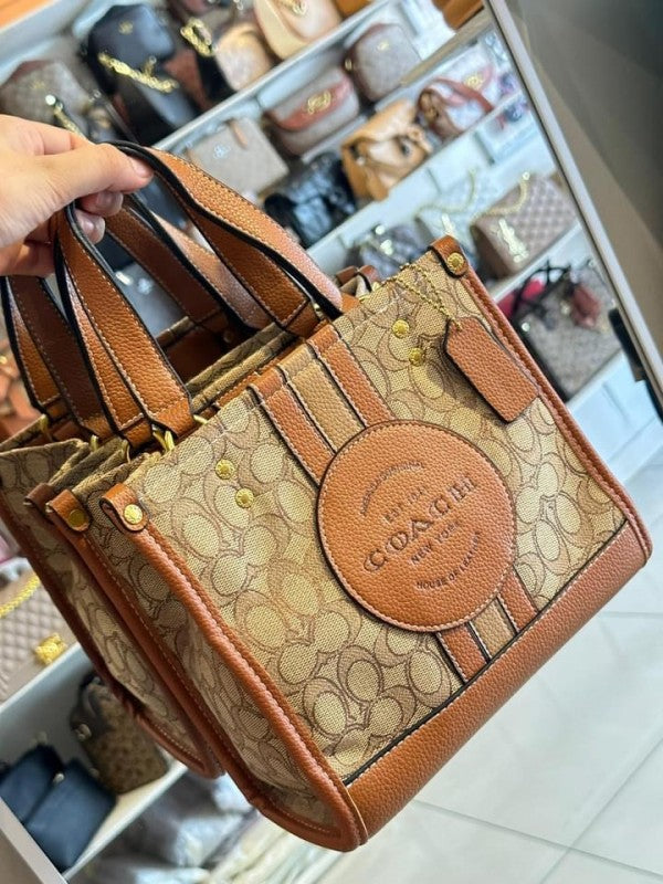 COAC  H Womens Dempsey Tote   Stripe Patch with magnetic box 149