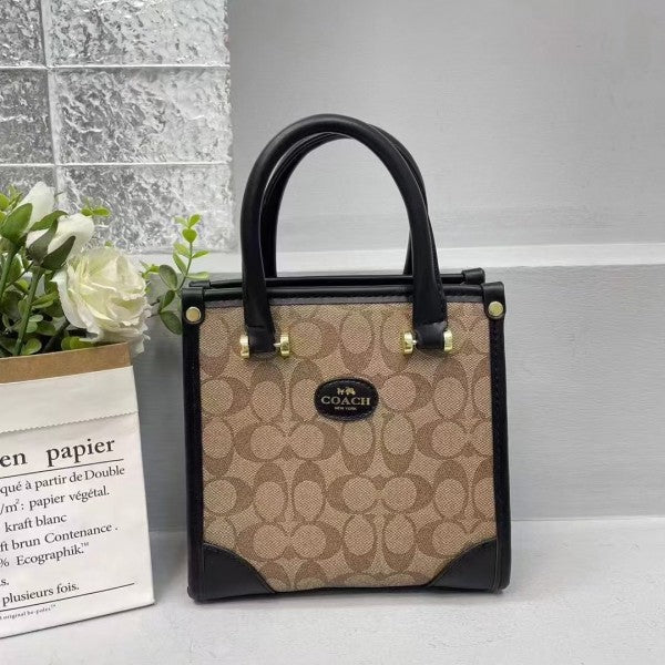COAC  H hand bag with extra belt and folding box 204