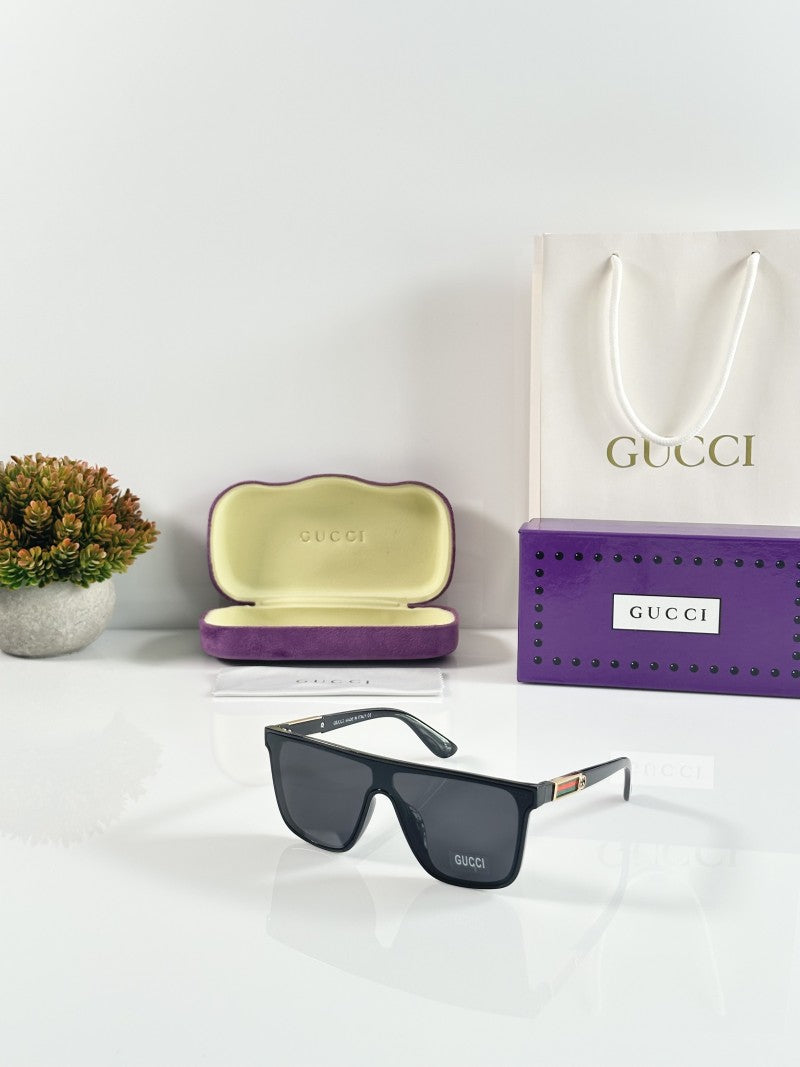 Gucci 0566 Gold Black