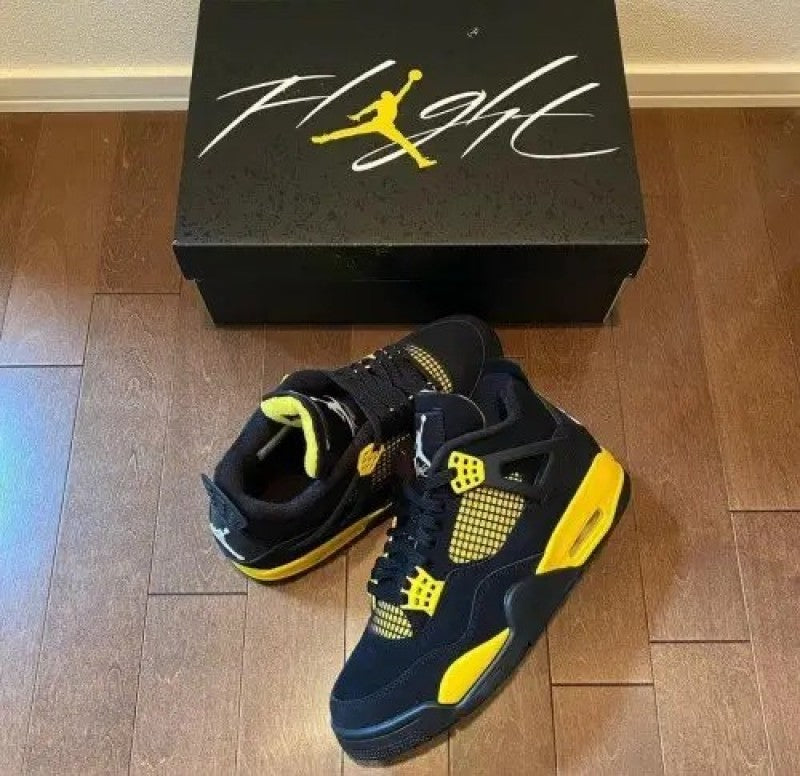 Air Jordan Retro 4 Thunder Yellow Semi Ua