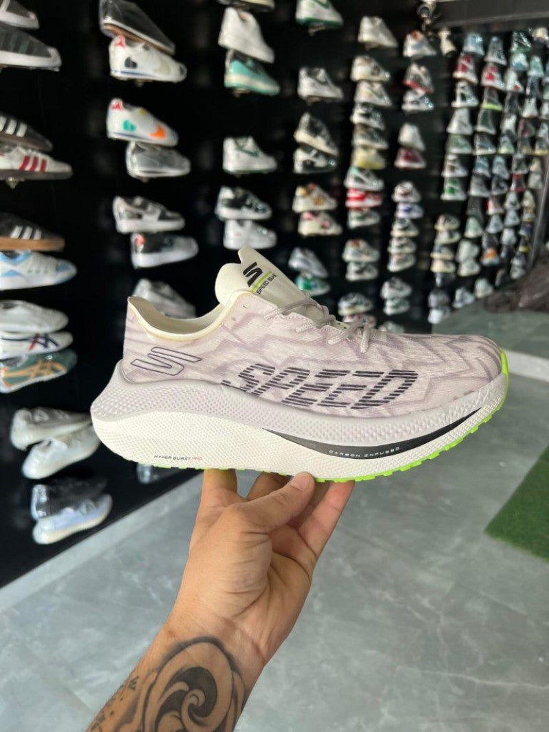 skecheerss go run speed beast running shoes