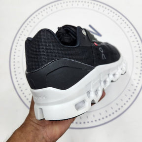 ON RUNNING CLOUDSTRATUS 2 0 BLACK WHITE