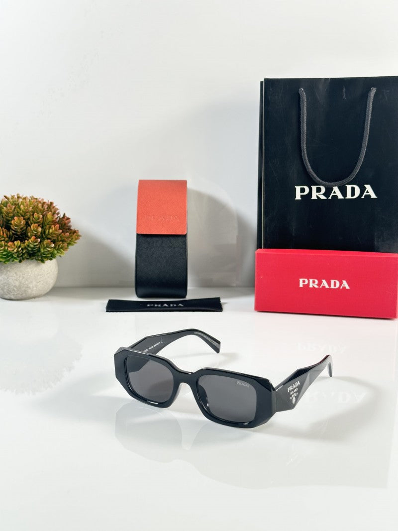 Prada 8679 Black