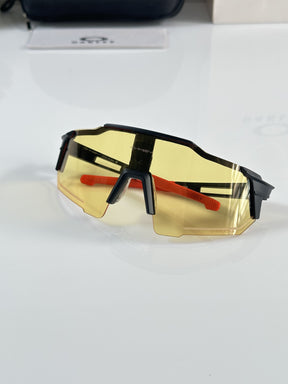 Oakley 668 Black Yellow