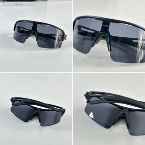 Oakley 8836 Black