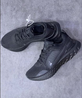 react infinity run black sale