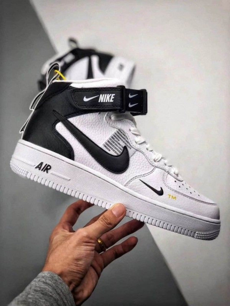 nikee Airforce 1 mid Utility white