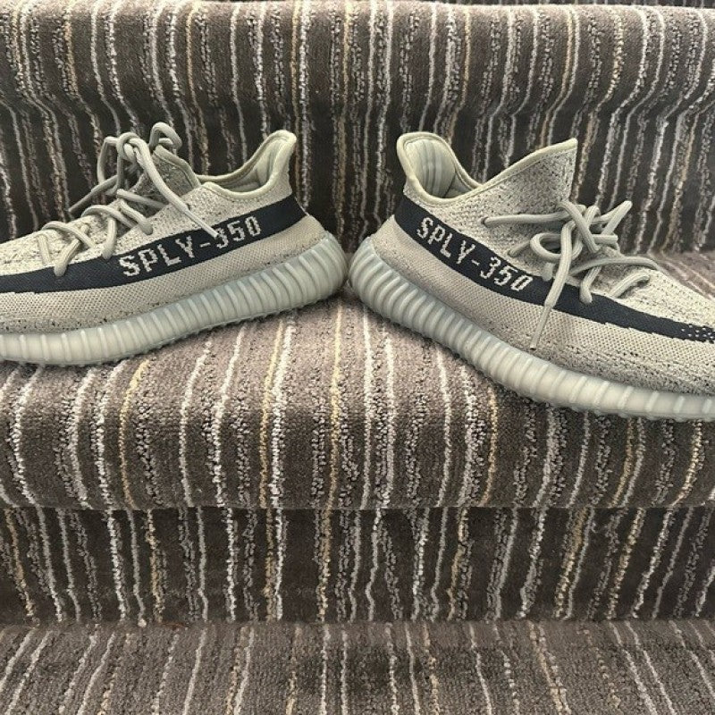 Yeezy S yeezy 350 v2 granite semi ua with full accessories