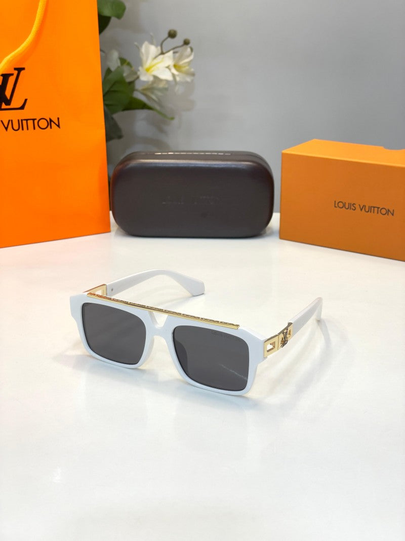 Louis vuitton 506 white gold