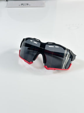 Oakley 8241 Black Red