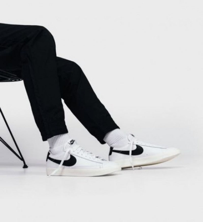 blazer 77 vintage low white