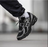 New Balance 740 Black